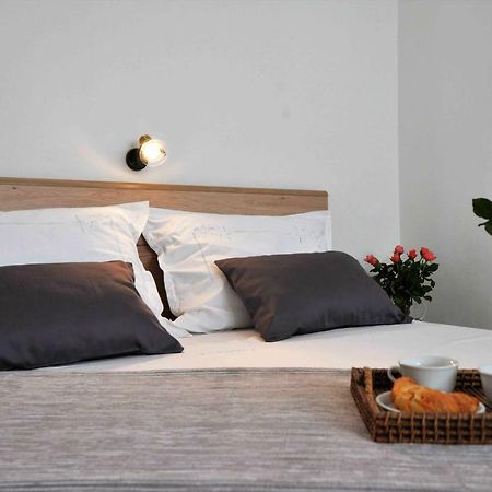Apartmani Dora 穆泰尔岛 外观 照片